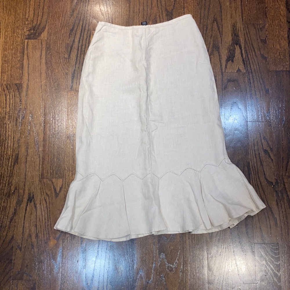 Beige Pencil Skirt w/ Ruffles - SIZE 6